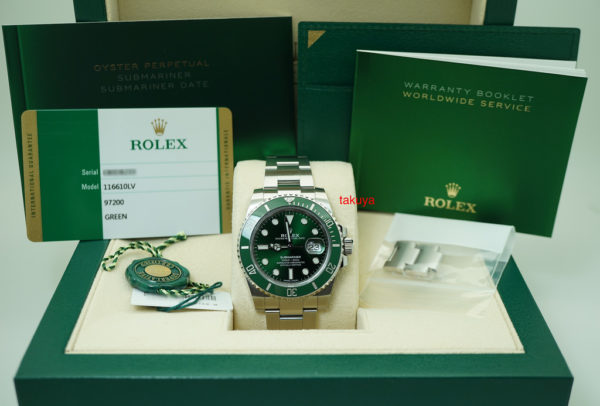 Rolex 116610LV SUBMARINER HULK CERAMIC GREEN DIAL RANDOM 2019 WARRANTY FULL SET