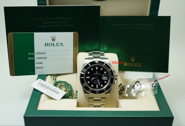 Rolex 116610LN SUBMARINER CERAMIC DATE RANDOM SERIAL 2017 WARRANTY FULL SET