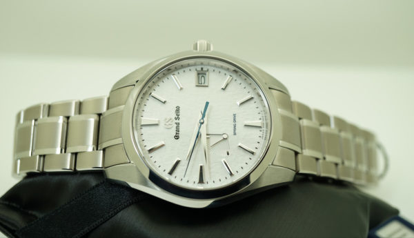 BRAND NEW Grand Seiko SPRING DRIVE SNOWFLAKE DIAL TITANIUM SBGA211 2020 COMPLETE SET