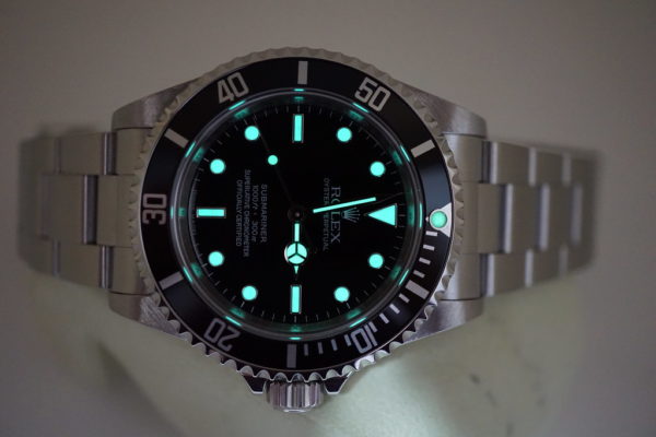 Rolex 14060M SUBMARINER NO DATE COSC DIAL V SERIAL 4 LINER COMPLETE SET