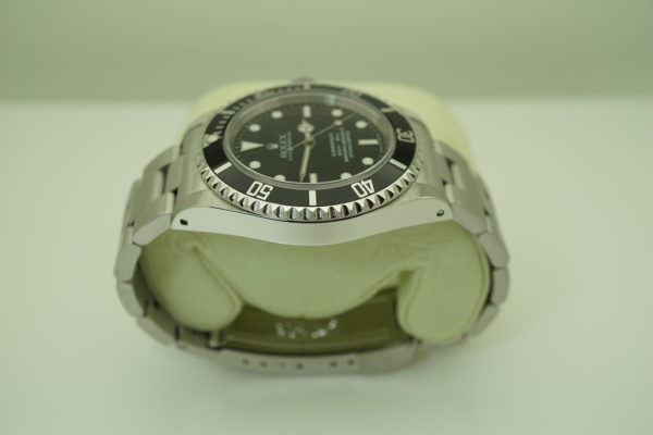 Rolex 14060M SUBMARINER NO DATE COSC DIAL V SERIAL 4 LINER COMPLETE SET