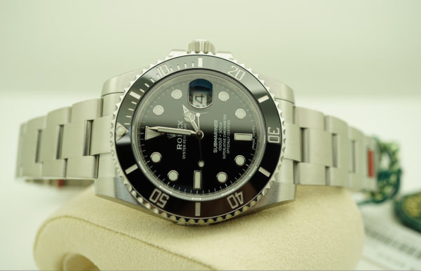 BRAND NEW Rolex 116610LN SUBMARINER CERAMIC DATE RANDOM SERIAL SEALED 2019 FULL SET