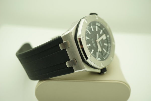 NEW Audemars PIGUET ROYAL OAK OFFSHORE DIVER STEEL 15703ST H SERIES COMPLETE SET