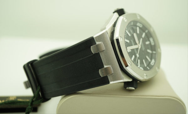 NEW Audemars PIGUET ROYAL OAK OFFSHORE DIVER STEEL 15703ST H SERIES COMPLETE SET