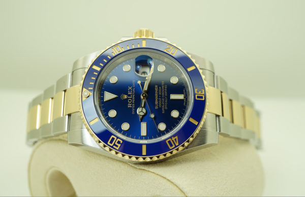 Rolex 116613LB SUBMARINER CERAMIC 18K YG STEEL SUNBURST BLUE DIAL 2018 WARRANTY FULL SET