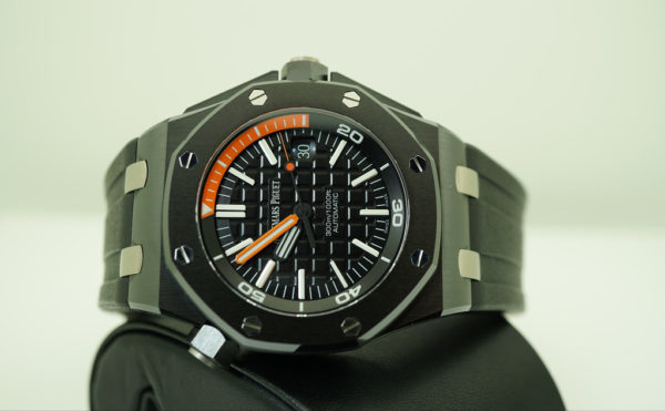 Audemars PIGUET ROYAL OAK OFFSHORE BLACK CERAMIC DIVER 15707CE COMPLETE SET