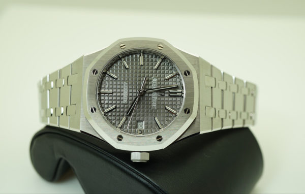 Audemars PIGUET ROYAL OAK 15450ST GREY DIAL 37MM 2019 WARRANTY FULL SET