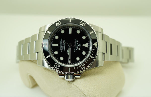 Rolex 114060 SUBMARINER CERAMIC NO DATE 2020 WARRANTY COMPLETE SET