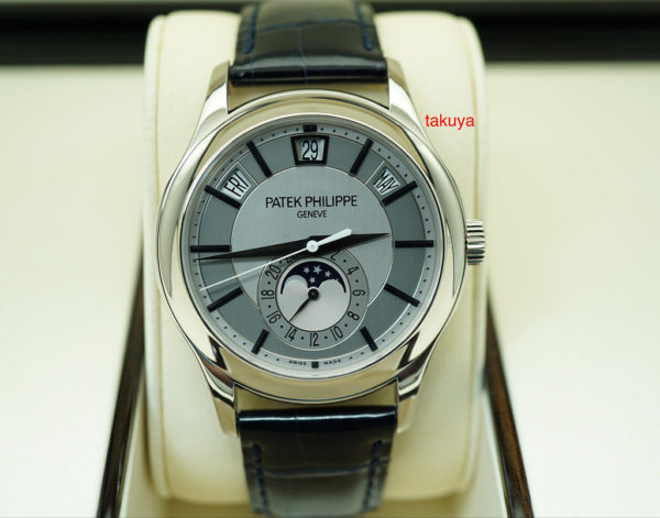 Patek PHILIPPE 5205G ANNUAL CALENDAR SILVER DIAL 18K WHITE GOLD COMPLETE SET