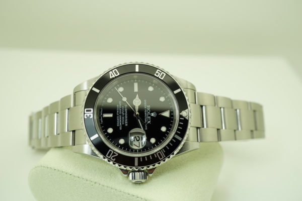 Rolex 16610 SUBMARINER DATE STAINLESS STEEL Z SERIAL FULL SET