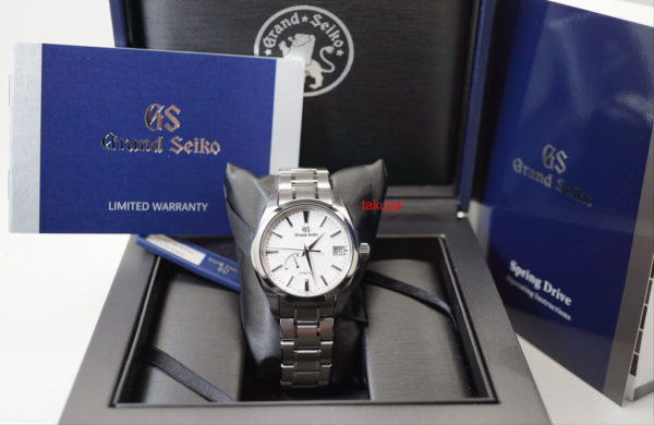 BRAND NEW Grand Seiko SPRING DRIVE SNOWFLAKE DIAL TITANIUM SBGA211 2020 COMPLETE SET