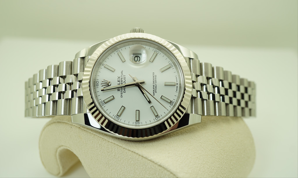 Rolex 126334 DATEJUST 41 FLUTED BEZEL WHITE STICK DIAL JUBILEE 2020 ...