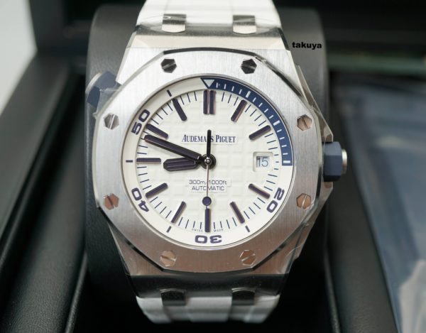 BRAND NEW Audemars PIGUET ROYAL OAK OFFSHORE DIVER WHITE BLUE DIAL 15710ST K SERIES FULL SET