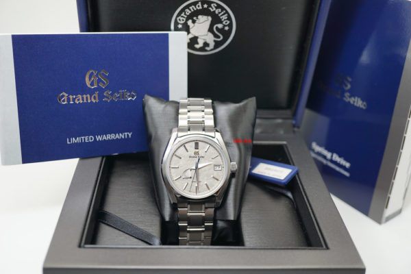 BRAND NEW Grand Seiko SPRING DRIVE TITANIUM SBGA415 Winter 2020 COMPLETE SET - Image 2