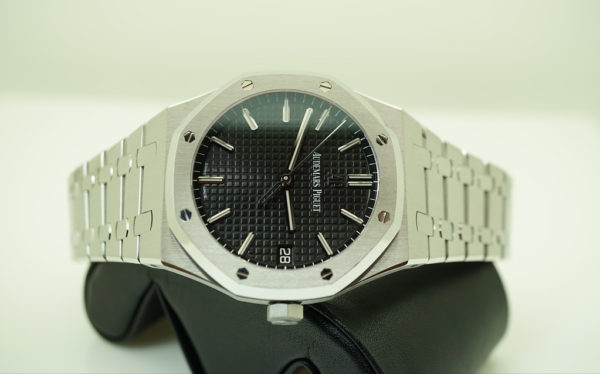 Audemars PIGUET ROYAL OAK 15500ST BLACK DIAL 2019 WARRANTY FULL SET