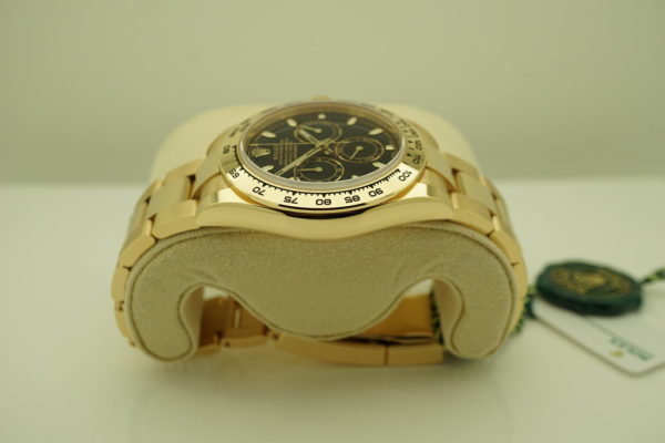 BRAND NEW Rolex 116508 DAYTONA 18K YELLOW GOLD BLACK DIAL 2020 COMPLETE SET