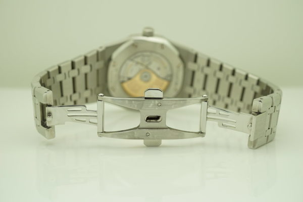 Audemars PIGUET ROYAL OAK 15300ST BLUE DIAL 39MM H SERIES BOXES PAPER - Image 8