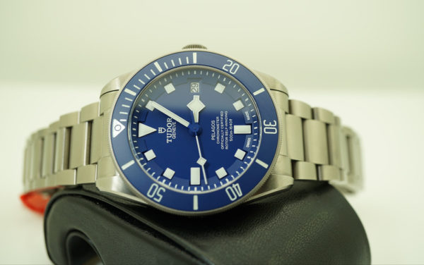 Tudor 25600TB PELAGOS BLUE TITANIUM IN-HOUSE MOVEMENT COMPLETE SET - Image 10