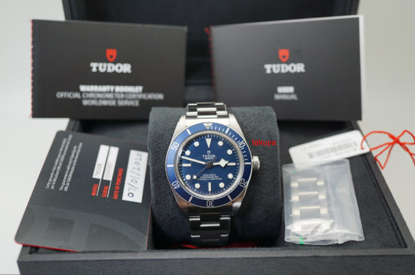 MINT 2020 Tudor 79030B BLACK BAY 58 BLUE DIAL BRACELET 39MM NEW MODEL FULL SET - Image 2