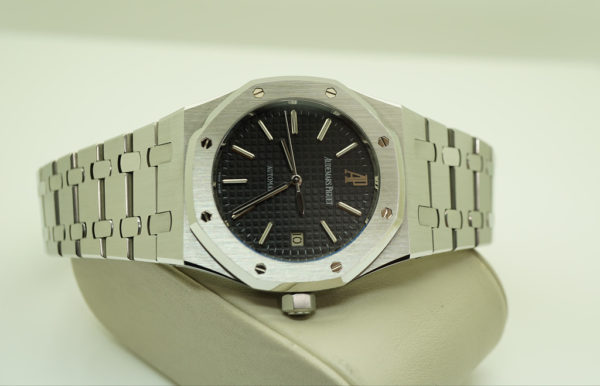 Audemars PIGUET ROYAL OAK 15300ST BLACK DIAL G SERIAL 39MM FULL SET - Image 10