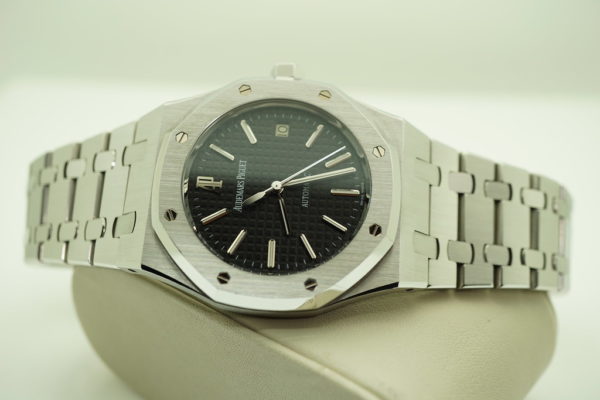 Audemars PIGUET ROYAL OAK 15300ST BLACK DIAL G SERIAL 39MM FULL SET - Image 11