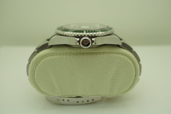 Rolex 16610LV SUBMARINER KERMIT GREEN BEZEL 50TH ANNIVERSARY D SERIAL FULL SET - Image 3