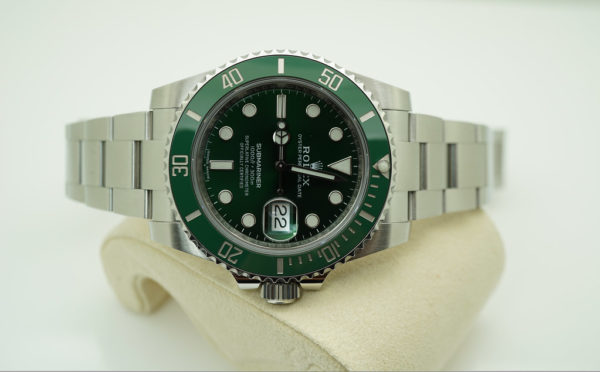 Rolex 116610LV SUBMARINER CERAMIC GREEN HULK RANDOM 2018 WARRANTY COMPLETE SET - Image 9