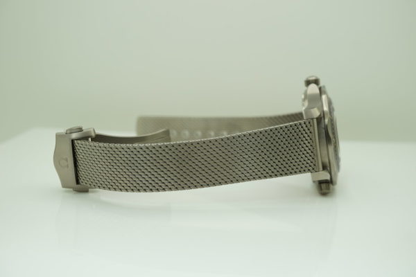 Omega SEAMASTER DIVER 300M 007 JAMES BOND TITANIUM MESH BRACELET 2020 WARRANTY FULL SET - Image 6