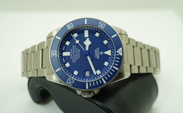 Tudor 25600TB PELAGOS BLUE TITANIUM IN-HOUSE MOVEMENT 2019 WARRANTY FULL SET - Image 8