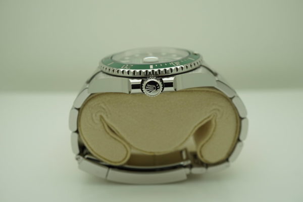 Rolex 116610LV SUBMARINER CERAMIC GREEN HULK RANDOM 2018 WARRANTY COMPLETE SET - Image 3