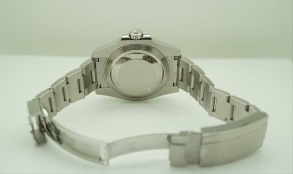Rolex 116610LV SUBMARINER CERAMIC GREEN HULK RANDOM 2018 WARRANTY COMPLETE SET - Image 8