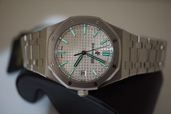 BRAND NEW Audemars PIGUET ROYAL OAK 77350ST WHITE DIAL 34MM 2020 MODEL COMPLETE SET - Image 12