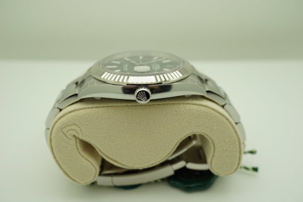 BRAND NEW Rolex 126334 DATEJUST 41 FLUTED BEZEL BLUE STICK DIAL OYSTER 2020 FULL SET - Image 3