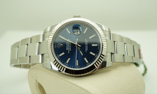 BRAND NEW Rolex 126334 DATEJUST 41 FLUTED BEZEL BLUE STICK DIAL OYSTER 2020 FULL SET - Image 9
