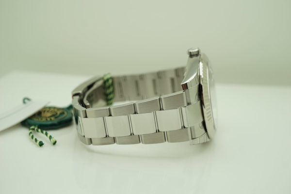 BRAND NEW Rolex 126334 DATEJUST 41 FLUTED BEZEL BLUE STICK DIAL OYSTER 2020 FULL SET - Image 6