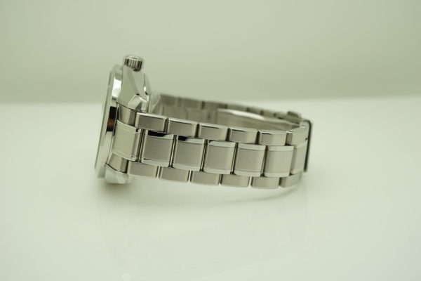 GRAND SEIKO SBGJ235 BOUTIQUE LIMITED EDITION AUTO Hi-Beat GMT BLUE DIAL WARRANTY - Image 5