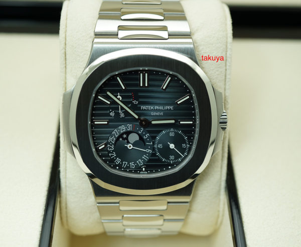MINT Patek PHILIPPE 5712 STEEL NAUTILUS BLUE DIAL MOONPHASE 2019 FULL SET