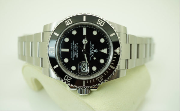 Rolex 116610LN SUBMARINER CERAMIC DATE 40MM V SERIAL COMPLETE SET - Image 9