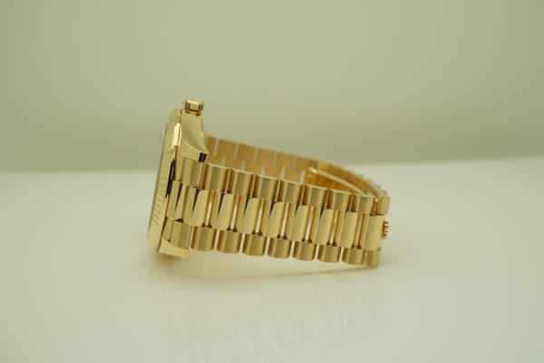 Rolex 228238 18K YELLOW GOLD DAY DATE 40MM WHITE ROMAN 2020 WARRANTY FULL SET - Image 5