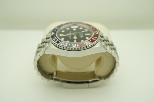 Rolex 126710BLRO PEPSI GMT MASTER II RED BLUE JUBILEE 2020 WARRANTY FULL SET - Image 4