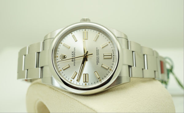 BRAND NEW Rolex 124300 OYSTER PERPETUAL SILVER DIAL 41MM 2020 RELEASE FULL SET - Image 9