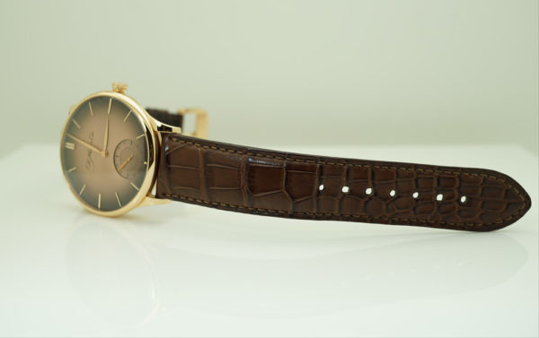 H. Moser & Cie VENTURER SMALL SECONDS RED GOLD FUMÉ DIAL 2020 COMPLETE SET - Image 5