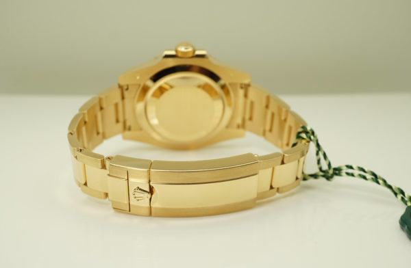 BRAND NEW Rolex 116618LB SUBMARINER YELLOW GOLD SUNBURST BLUE DIAL 2020 FULL SET - Image 7