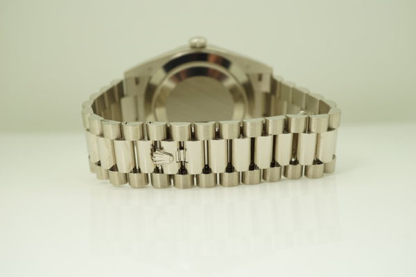 Rolex 228239 DAY DATE 40MM WHITE GOLD BLUE ROMAN DIAL 2019 WARRANTY FULL SET - Image 7