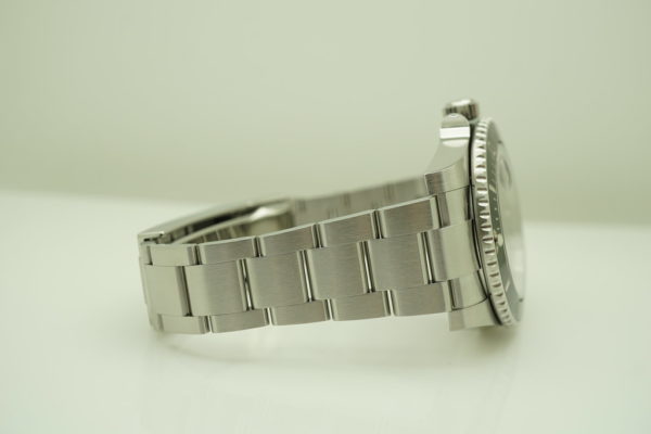 Rolex 116610LN SUBMARINER CERAMIC DATE RANDOM SERIAL 2019 WARRANTY FULL SET - Image 5