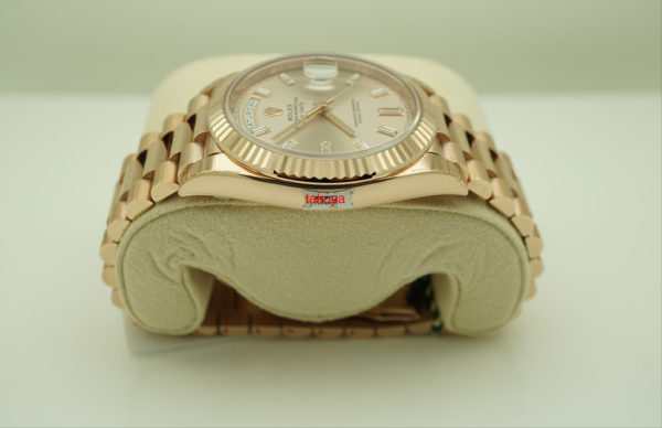 BRAND NEW Rolex 228235 DAY DATE 40 18K ROSE GOLD SUNDUST BAGUETTE DIAMOND DIAL 2020 FULL SET - Image 4