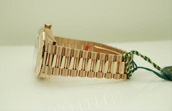 BRAND NEW Rolex 228235 DAY DATE 40 18K ROSE GOLD SUNDUST BAGUETTE DIAMOND DIAL 2020 FULL SET - Image 5