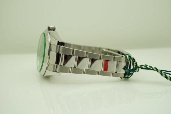 BRAND NEW Rolex 116400GV MILGAUSS Z BLUE DIAL RANDOM SERIAL 2020 WARRANTY FULL SET - Image 5