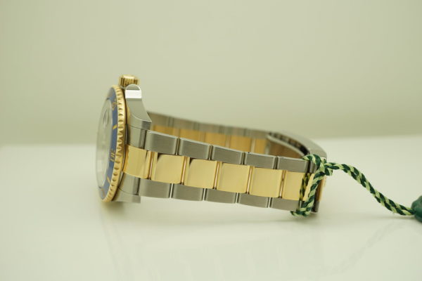 BRAND NEW Rolex 126613LB SUBMARINER 18K YELLOW GOLD STEEL BLUE DIAL 41MM 2020 MODEL - Image 5