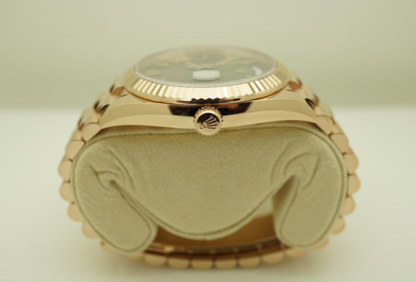 Rolex 228235 DAY DATE 40 18K ROSE GOLD OLIVE GREEN DIAL WARRANTY COMPLETE SET - Image 3